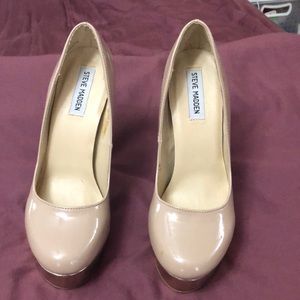Steve Madden Taupe Platform Pumps